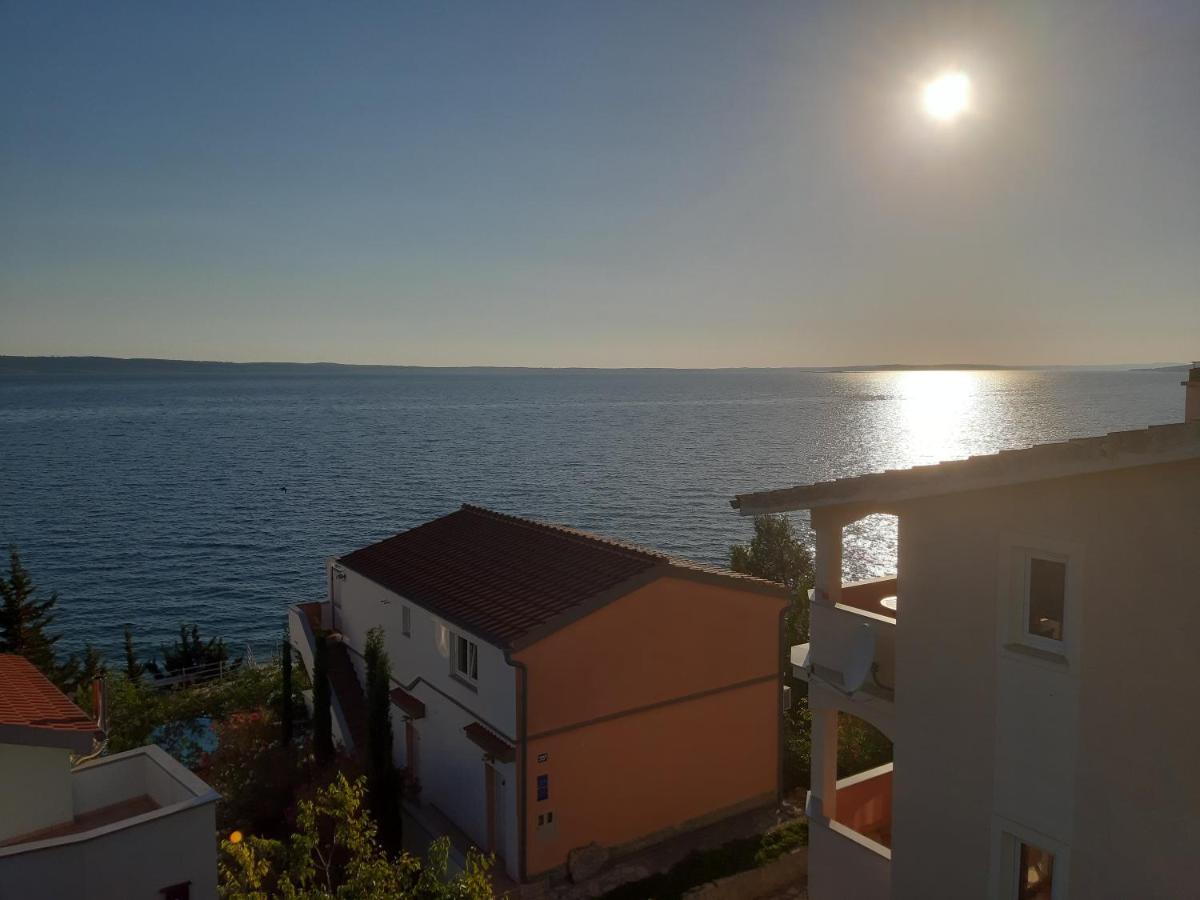 Paradise Apartment *