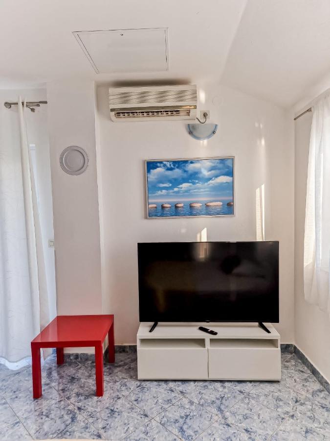 Apartment Paradise *